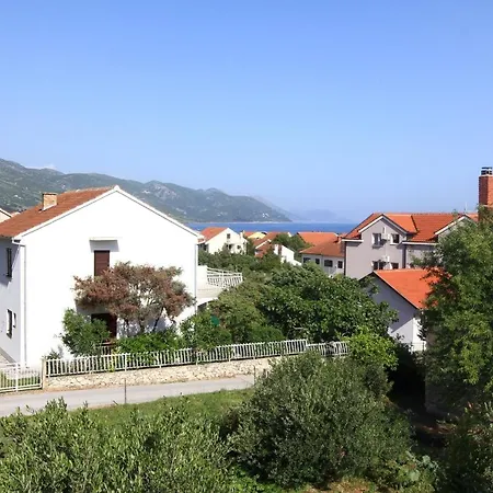 With Parking Space Orebic, Peljesac - 10082