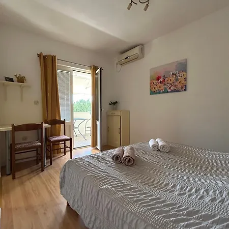 Apartment Apartments With Parking Space Orebic, Peljesac - 10082 *