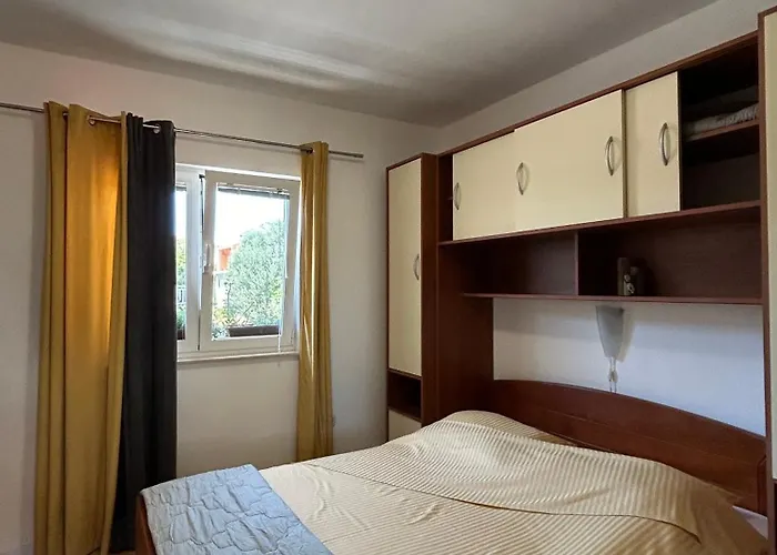 Apartments With Parking Space Orebic, Peljesac - 10082 Lägenhet Orebić